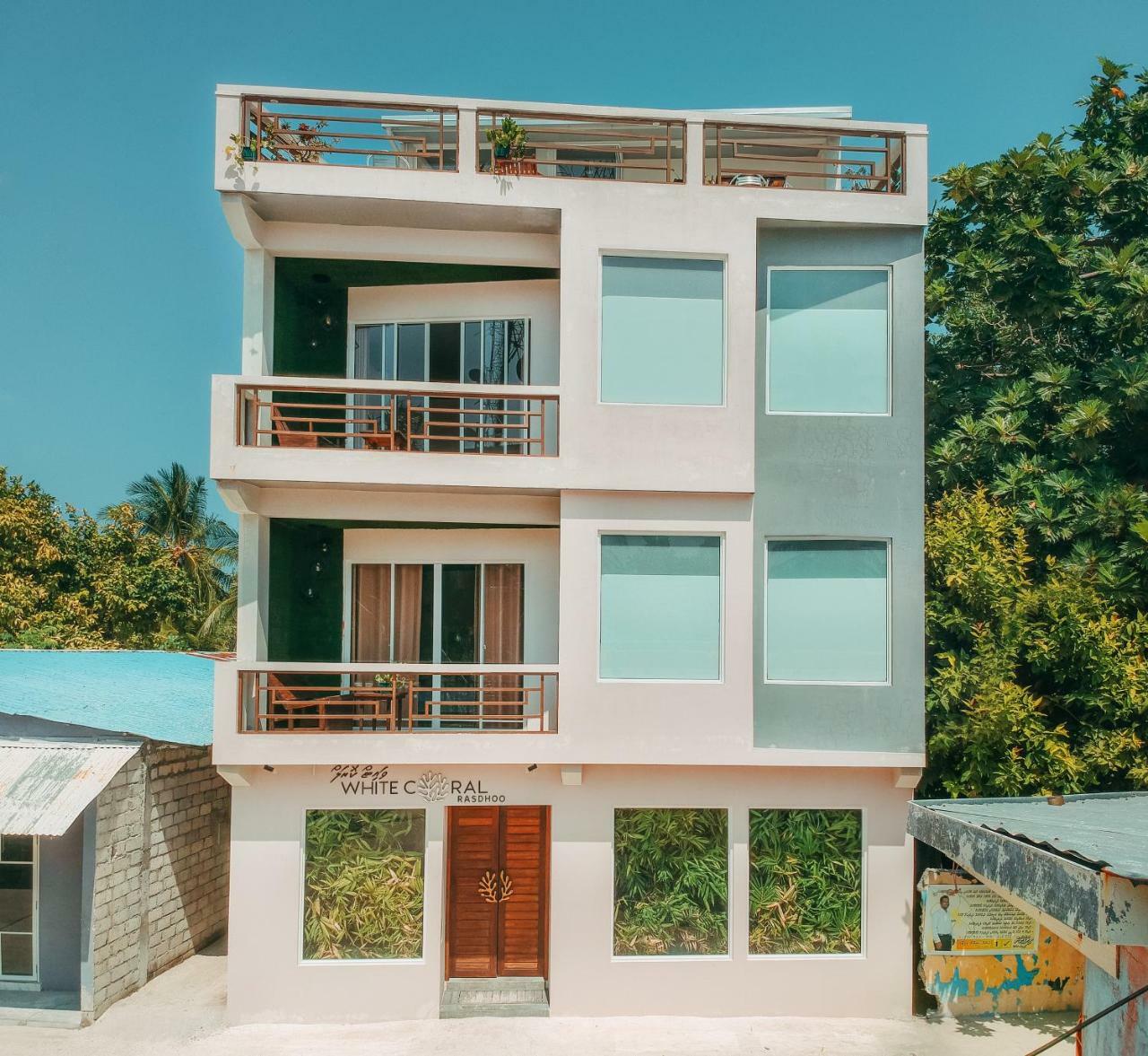 White Coral Rasdhoo Hotel Екстериор снимка