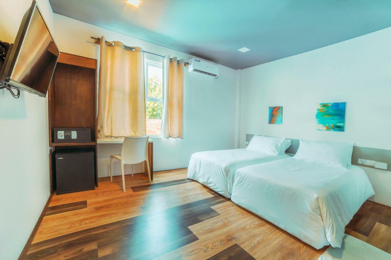 White Coral Rasdhoo Hotel Екстериор снимка